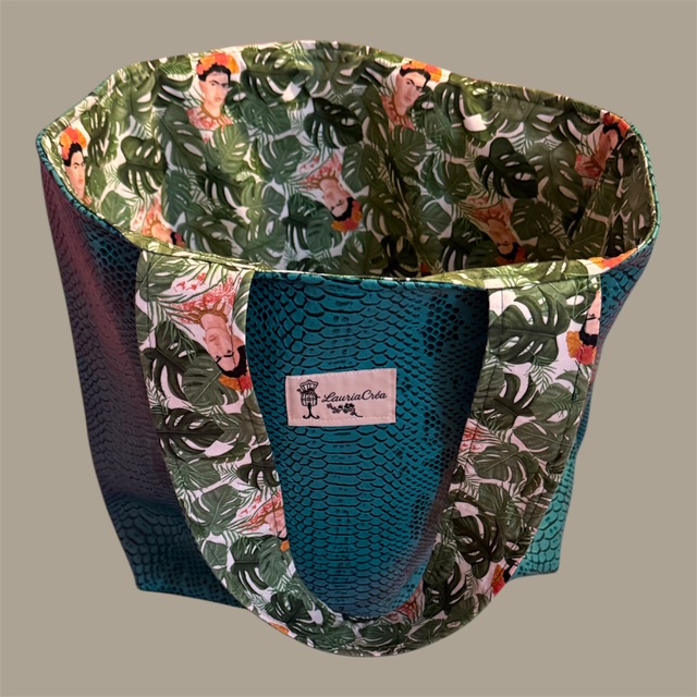 Sac “Frida & Python” – Cabas chic avec pochon de fermeture